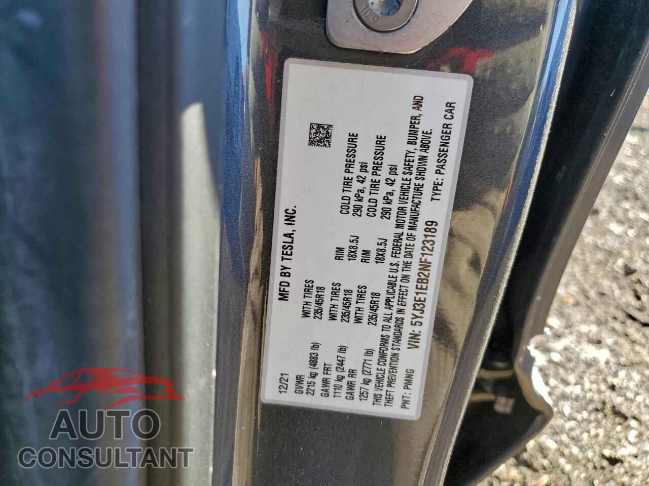 TESLA MODEL 3 2022 - 5YJ3E1EB2NF123189