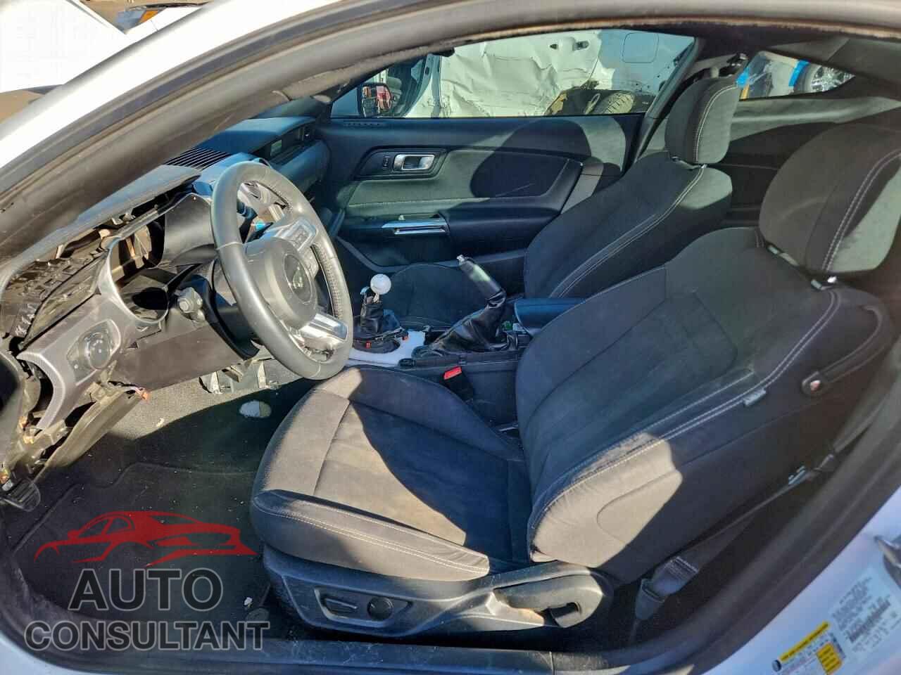FORD MUSTANG 2021 - 1FA6P8CF2M5140795