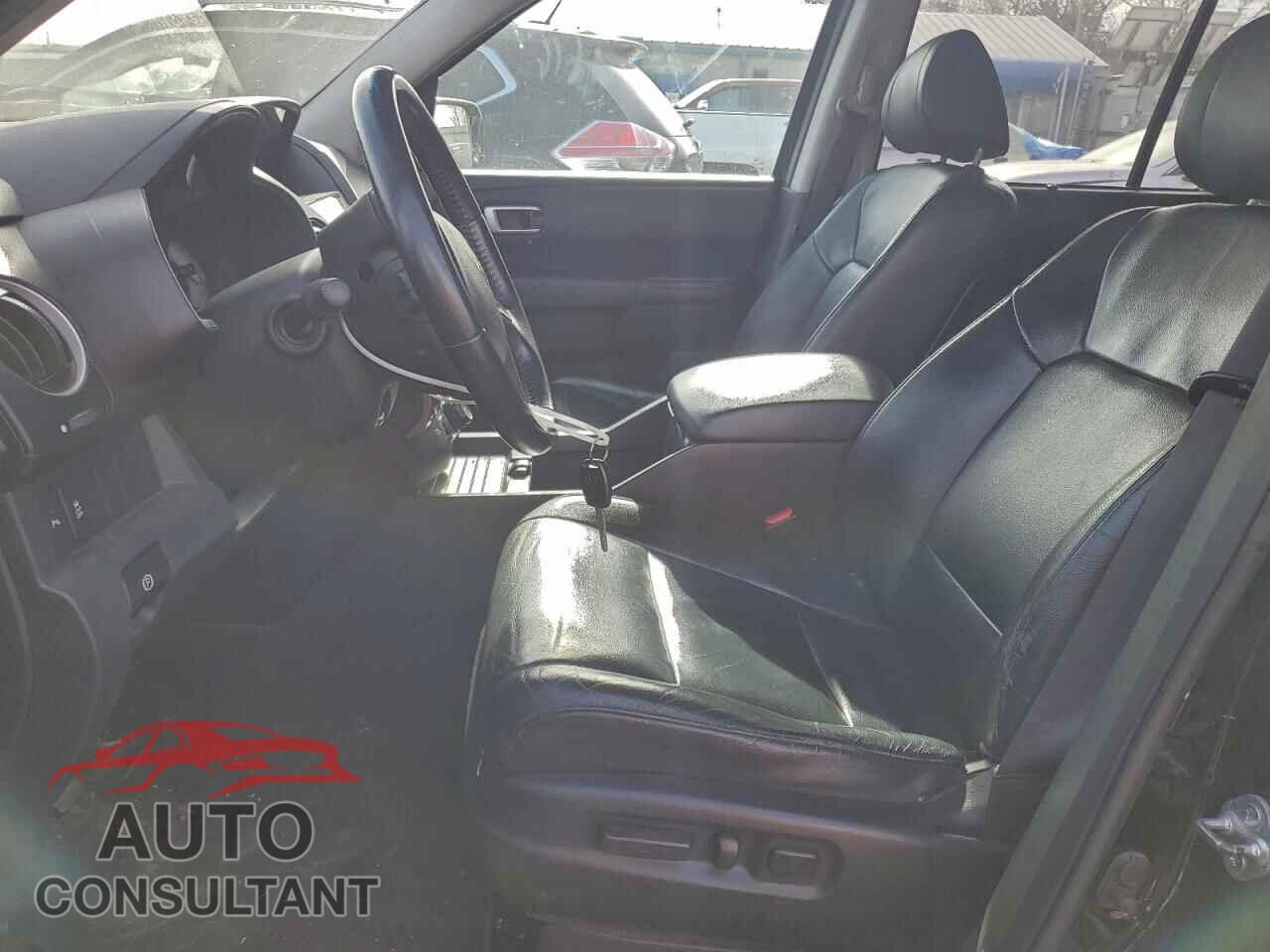 HONDA PILOT 2012 - 5FNYF4H90CB010559