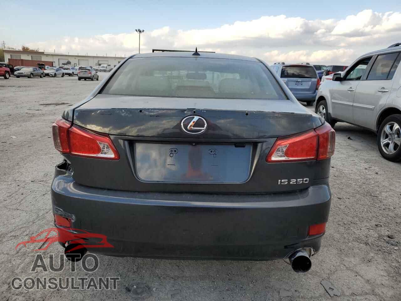 LEXUS IS 2011 - JTHBF5C21B5155033