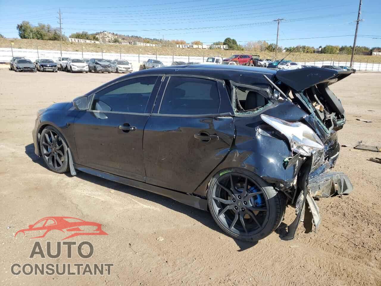 FORD FOCUS 2017 - WF0DP3TH3H4122255