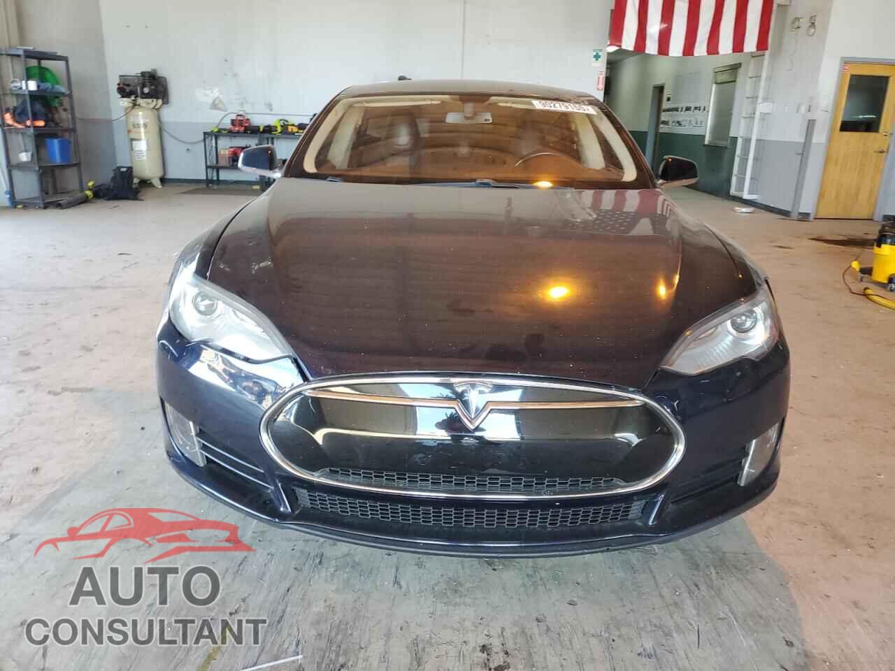 TESLA MODEL S 2013 - 5YJSA1AC7DFP11156