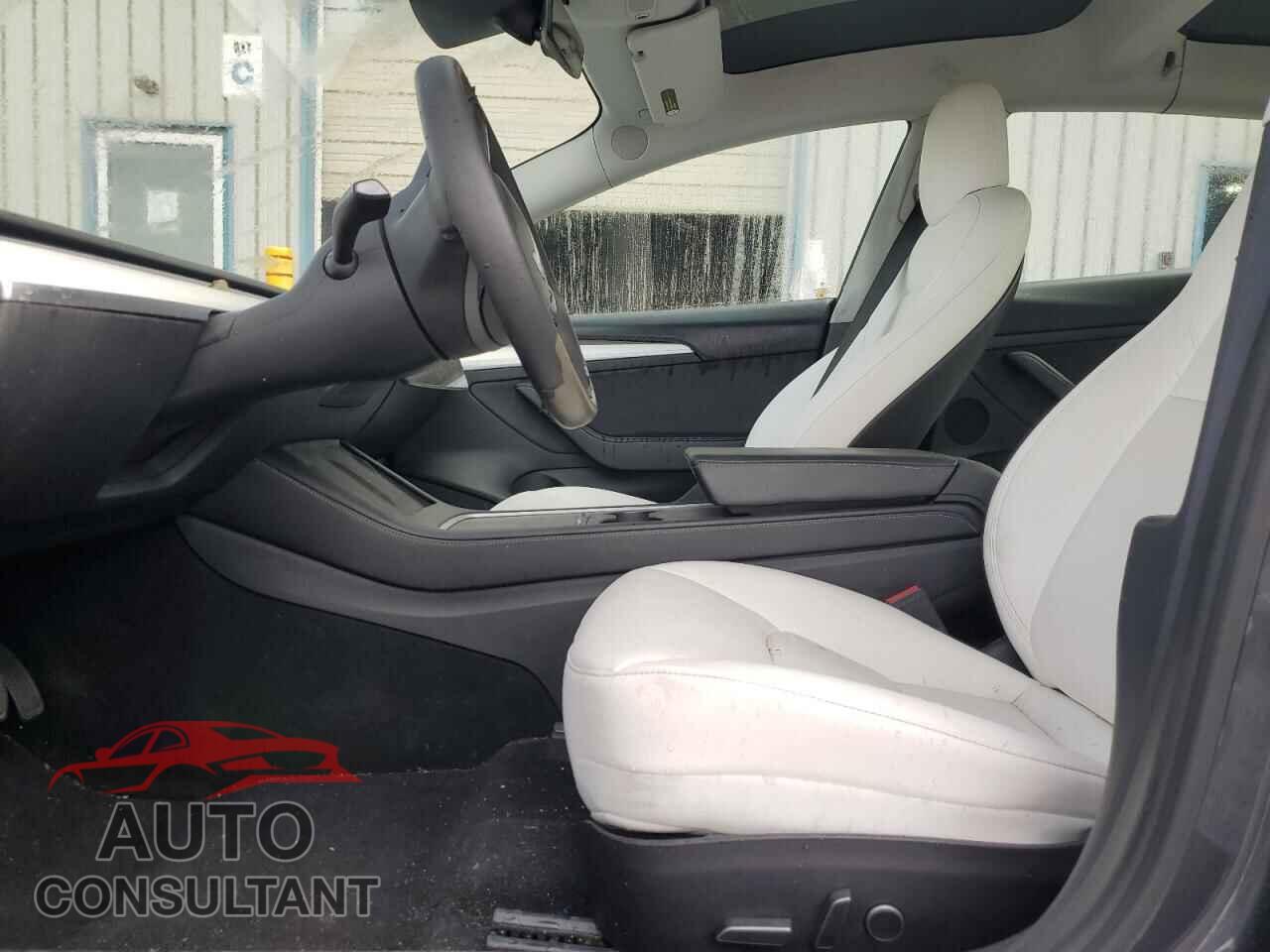 TESLA MODEL 3 2021 - 5YJ3E1EA0MF989690