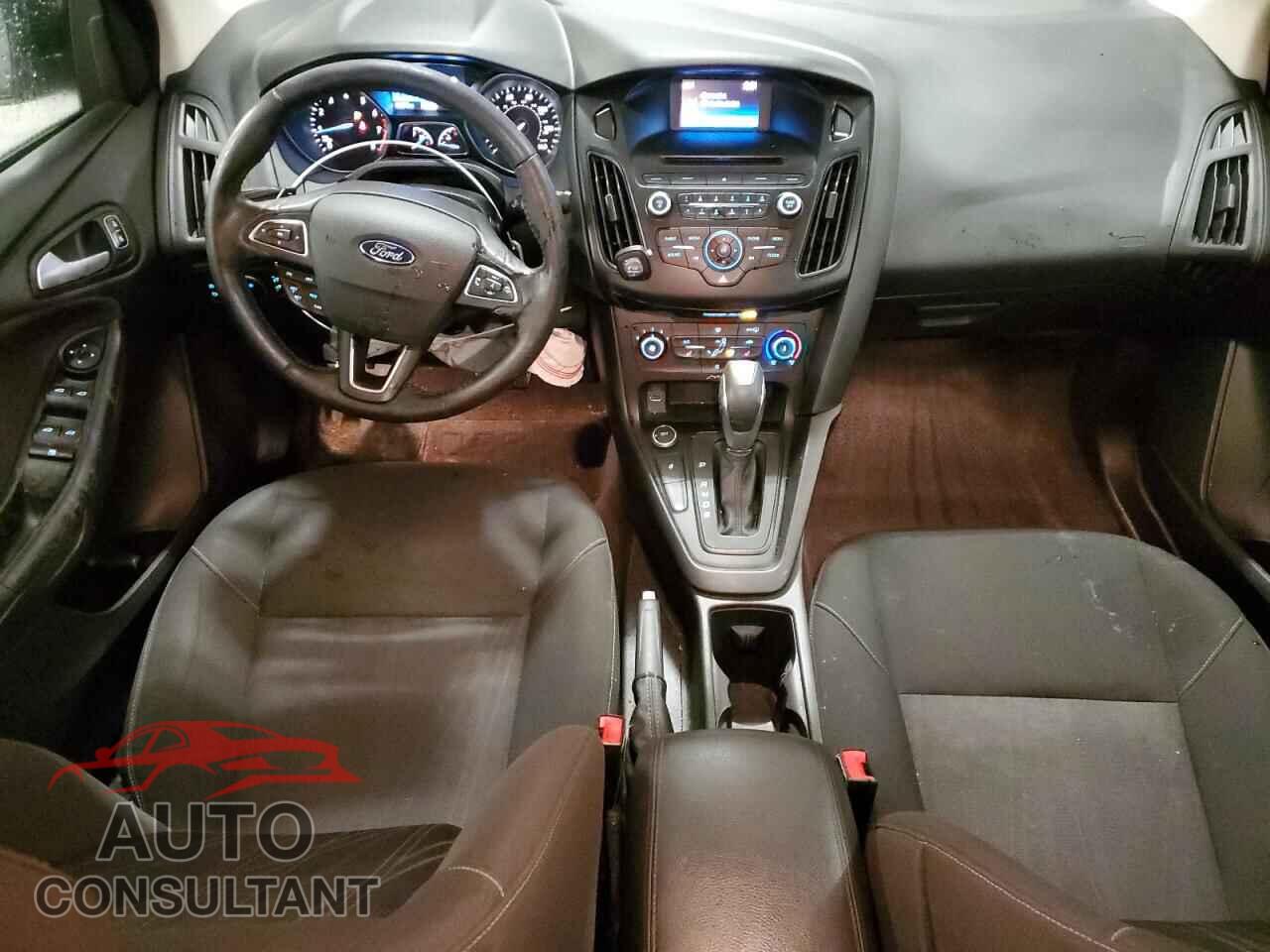 FORD FOCUS 2015 - 1FADP3F25FL314358