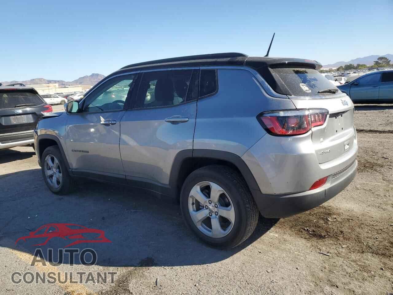 JEEP COMPASS 2018 - 3C4NJDBB2JT455347