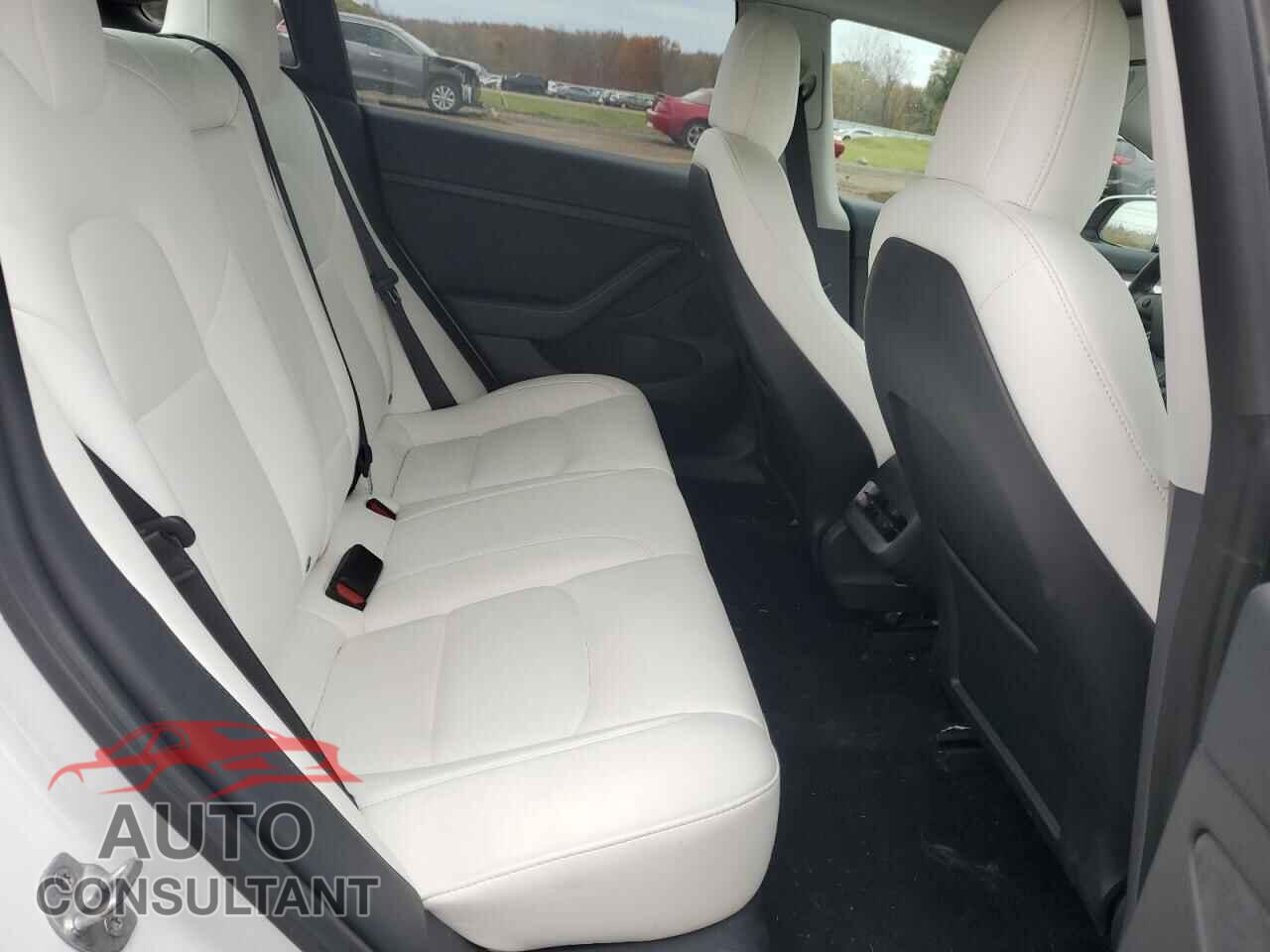 TESLA MODEL 3 2021 - 5YJ3E1EA5MF978295