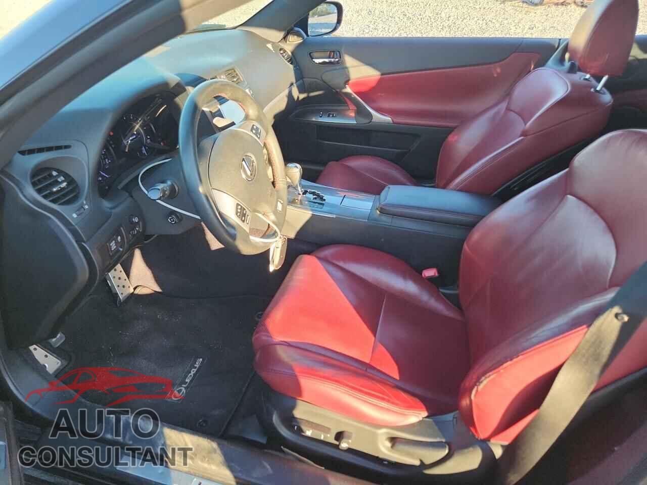 LEXUS IS 2015 - JTHFE2C24F2511565