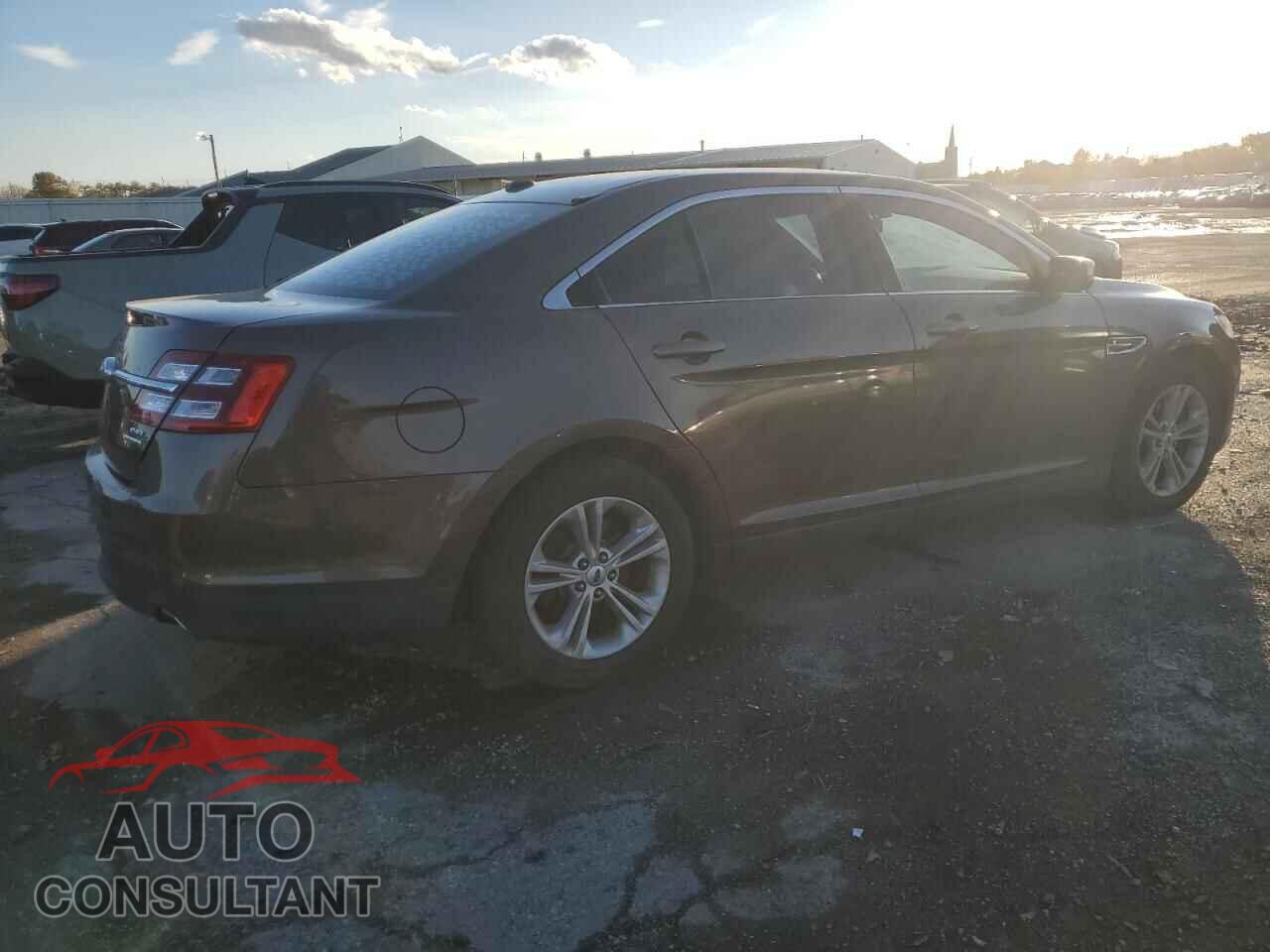 FORD TAURUS 2015 - 1FAHP2E83FG110152