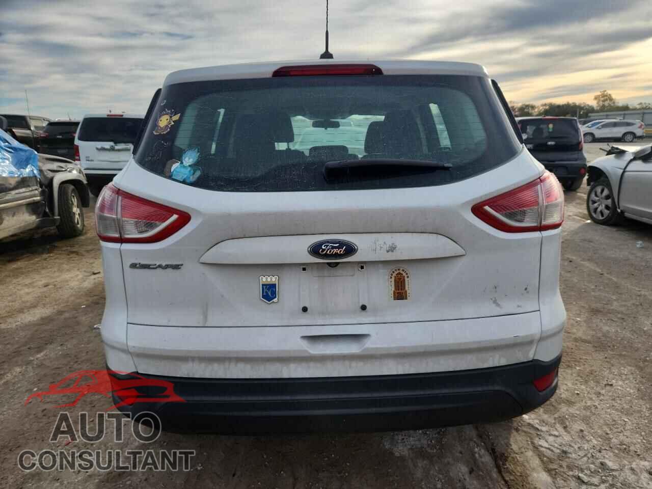 FORD ESCAPE 2015 - 1FMCU0F73FUB81002