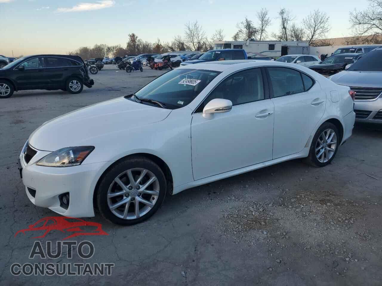 LEXUS IS 2011 - JTHCF5C29B5051216