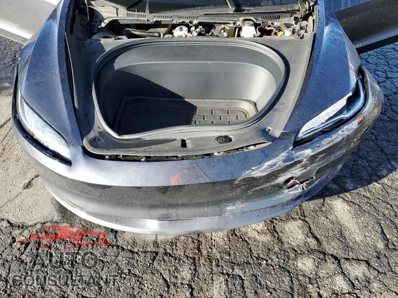 TESLA MODEL 3 2024 - 5YJ3E1EA5RF862392
