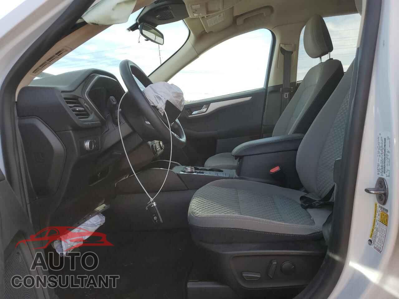 FORD ESCAPE 2020 - 1FMCU9G64LUA10877