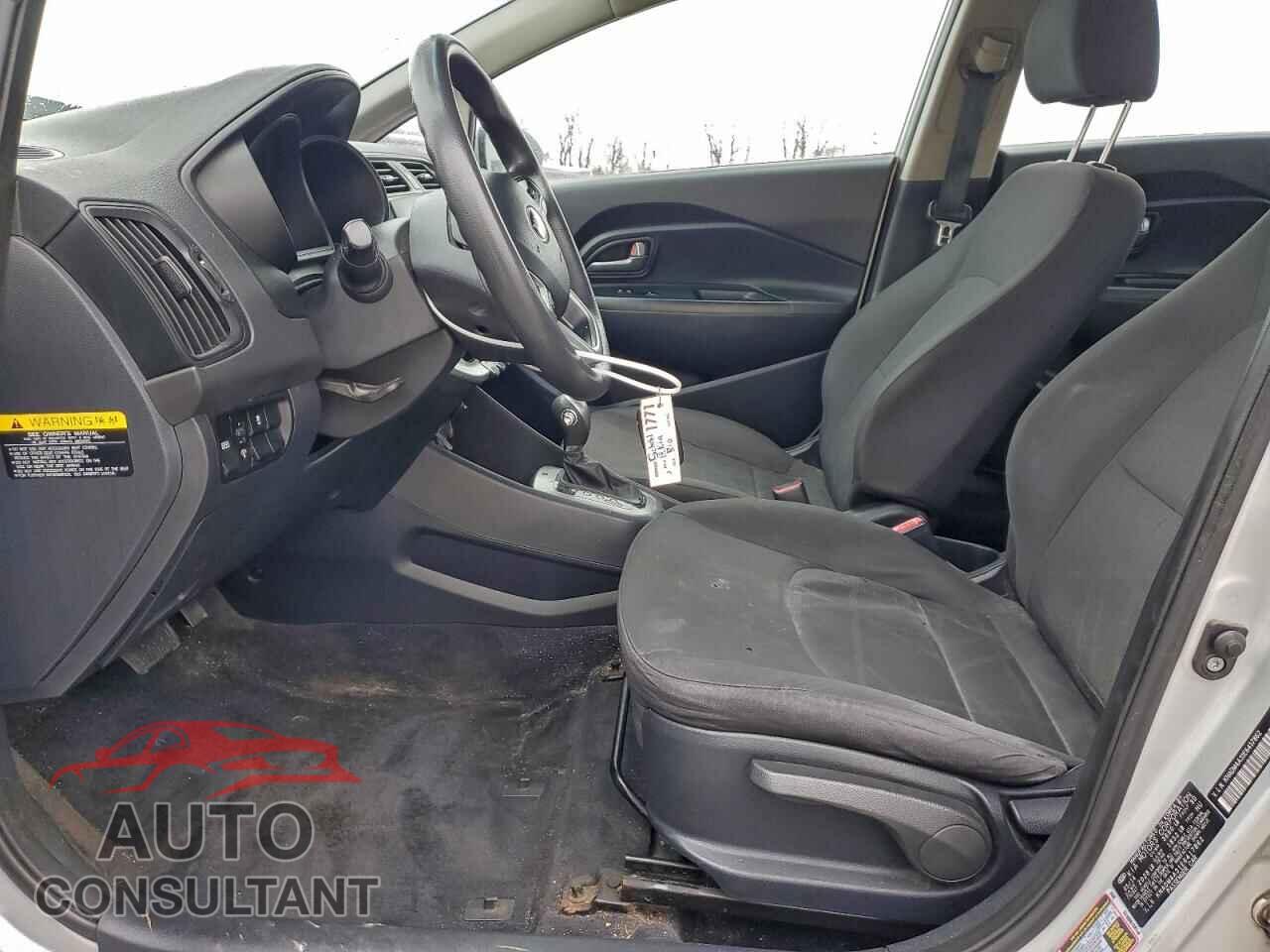 KIA RIO 2014 - KNADM4A31E6417862