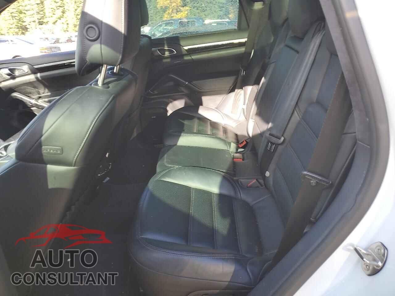 PORSCHE CAYENNE 2016 - WP1AC2A20GLA89194