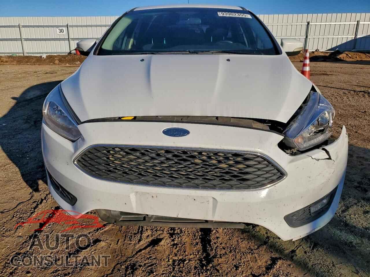 FORD FOCUS 2016 - 1FADP3K23GL362870