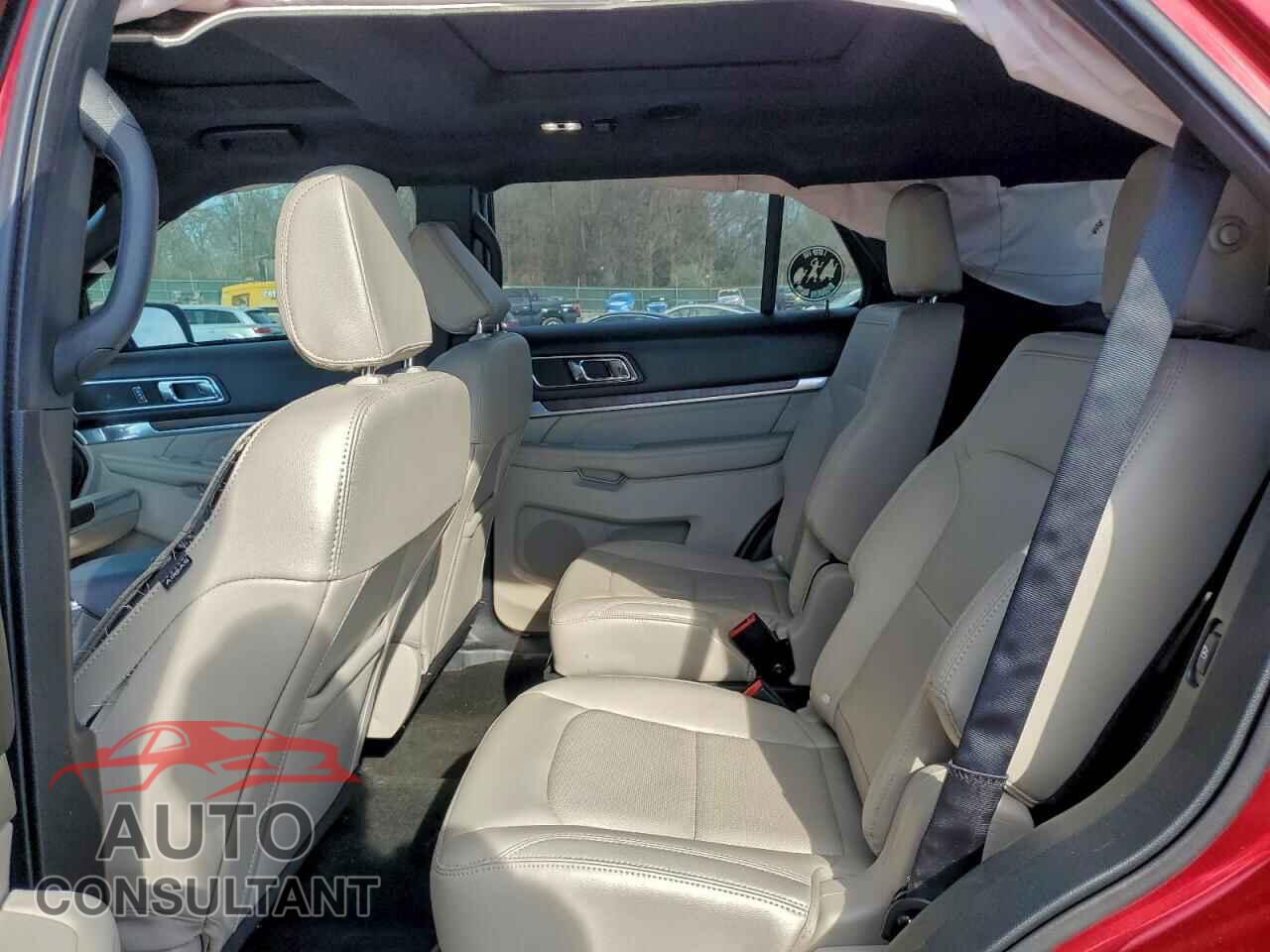 FORD EXPLORER 2018 - 1FM5K7F82JGB04628