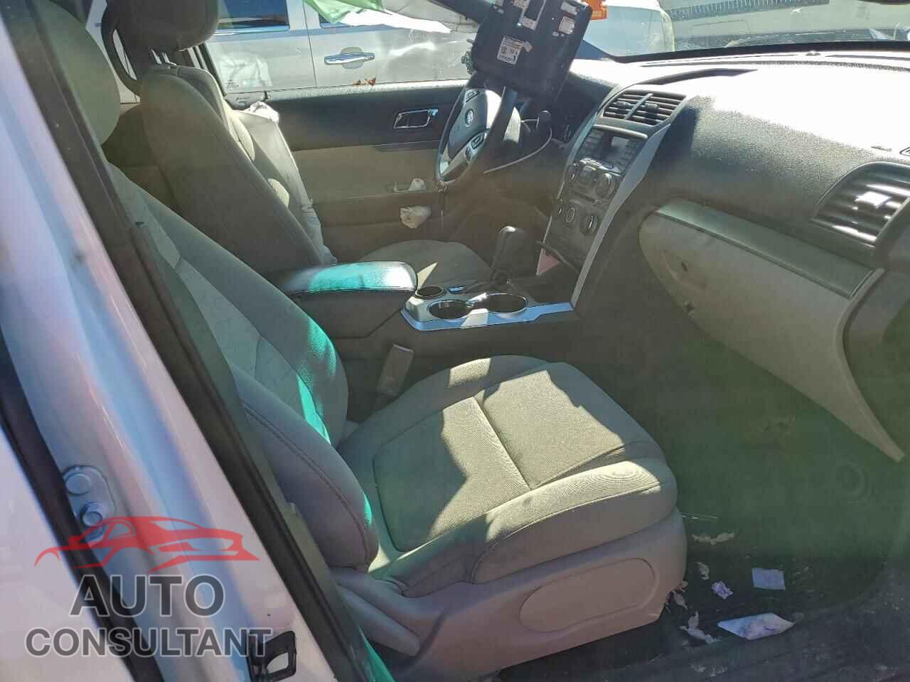 FORD EXPLORER 2015 - 1FM5K7B81FGA11984