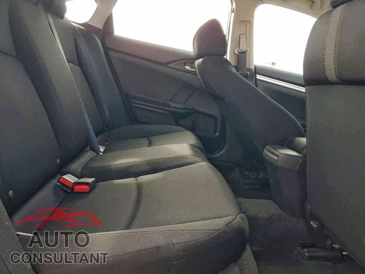 HONDA CIVIC 2018 - 19XFC2F56JE200048