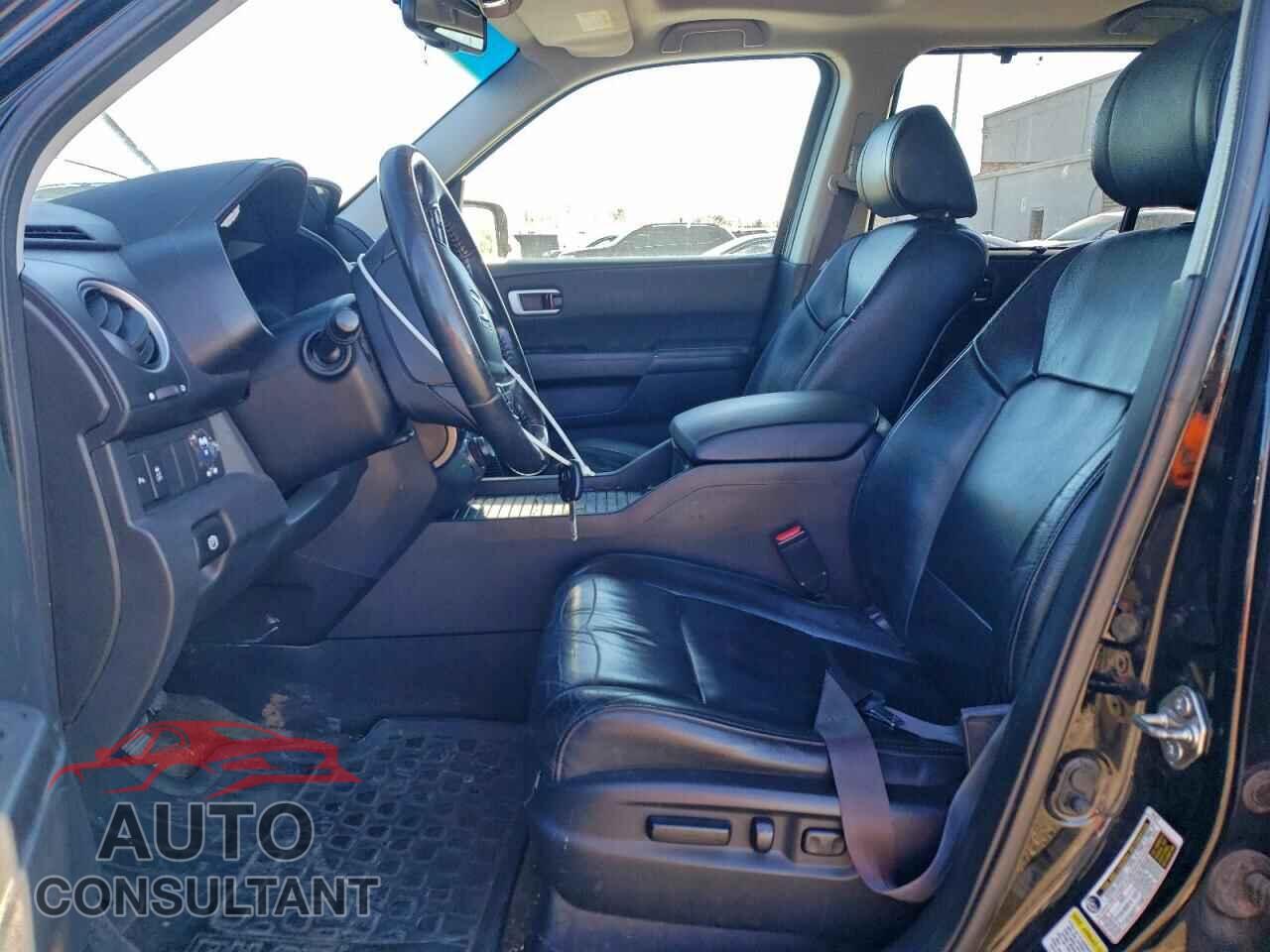 HONDA PILOT 2015 - 5FNYF4H96FB040377