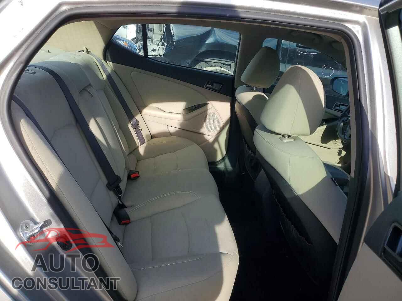 KIA OPTIMA 2012 - 5XXGM4A75CG025761