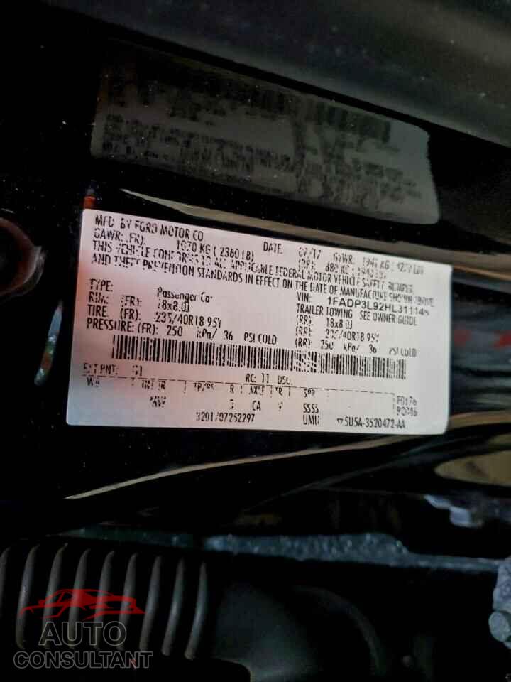FORD FOCUS 2017 - 1FADP3L92HL311146