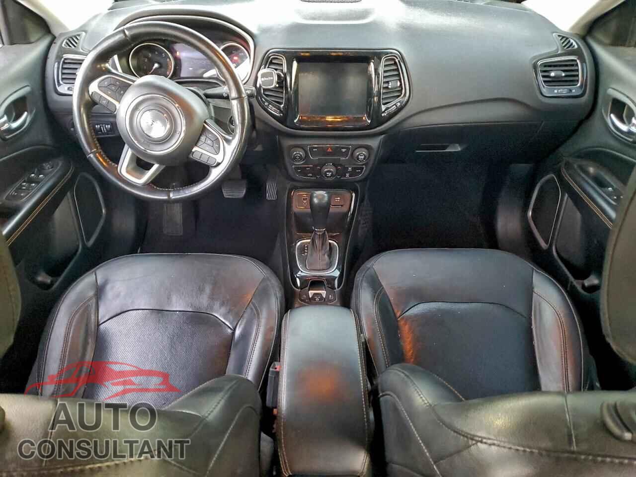 JEEP COMPASS 2020 - 3C4NJCCB2LT155559