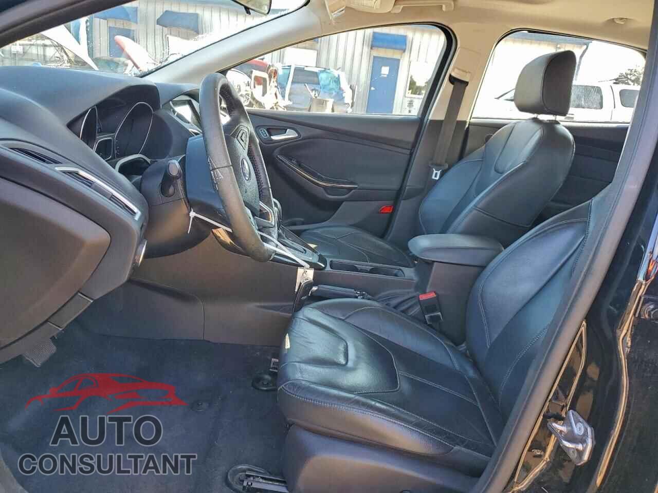 FORD FOCUS 2016 - 1FADP3N20GL371330