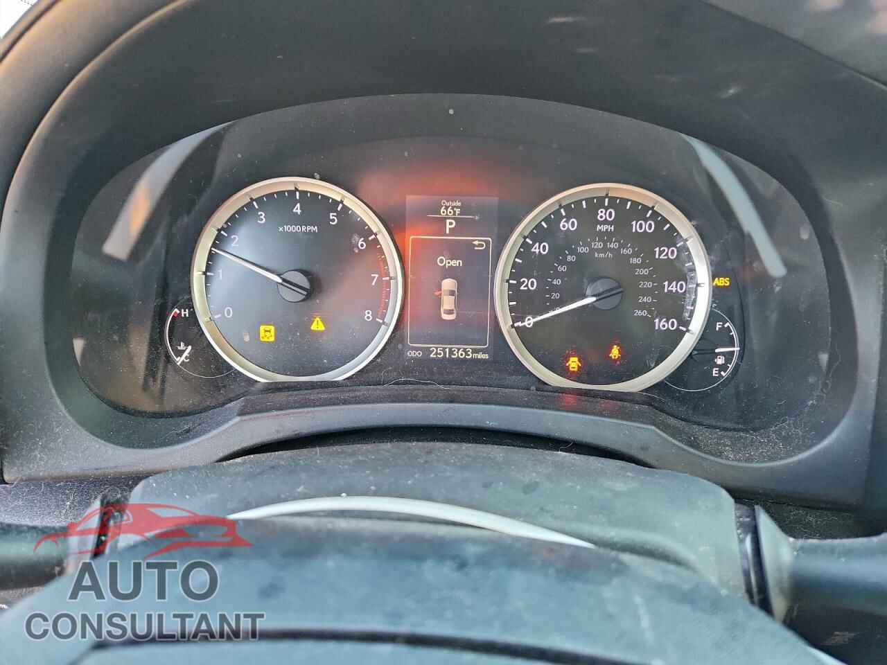 LEXUS IS 2014 - JTHBF1D23E5011463