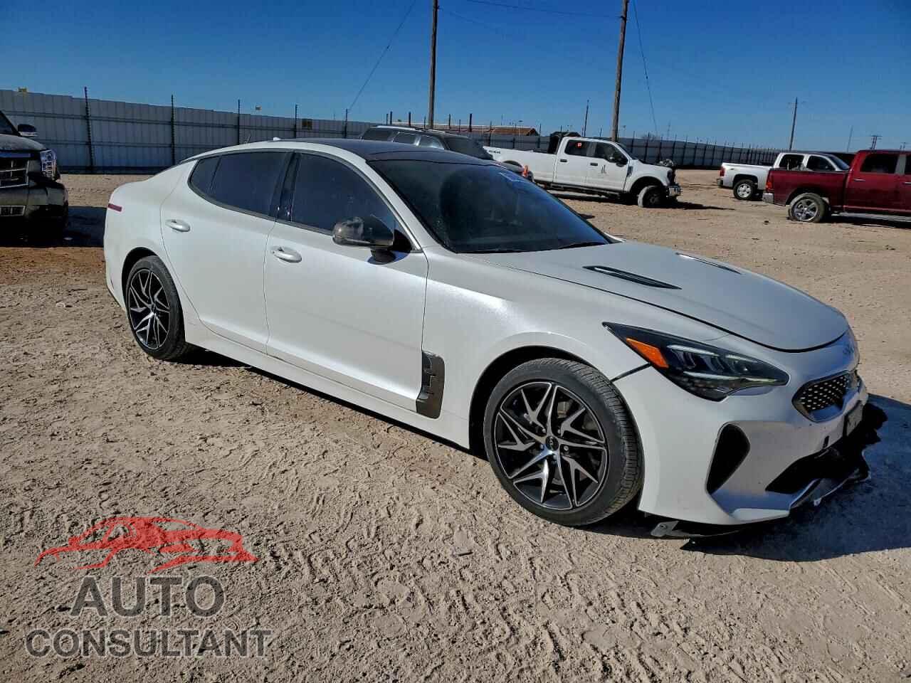 KIA STINGER 2023 - KNAE35LD4P6133938