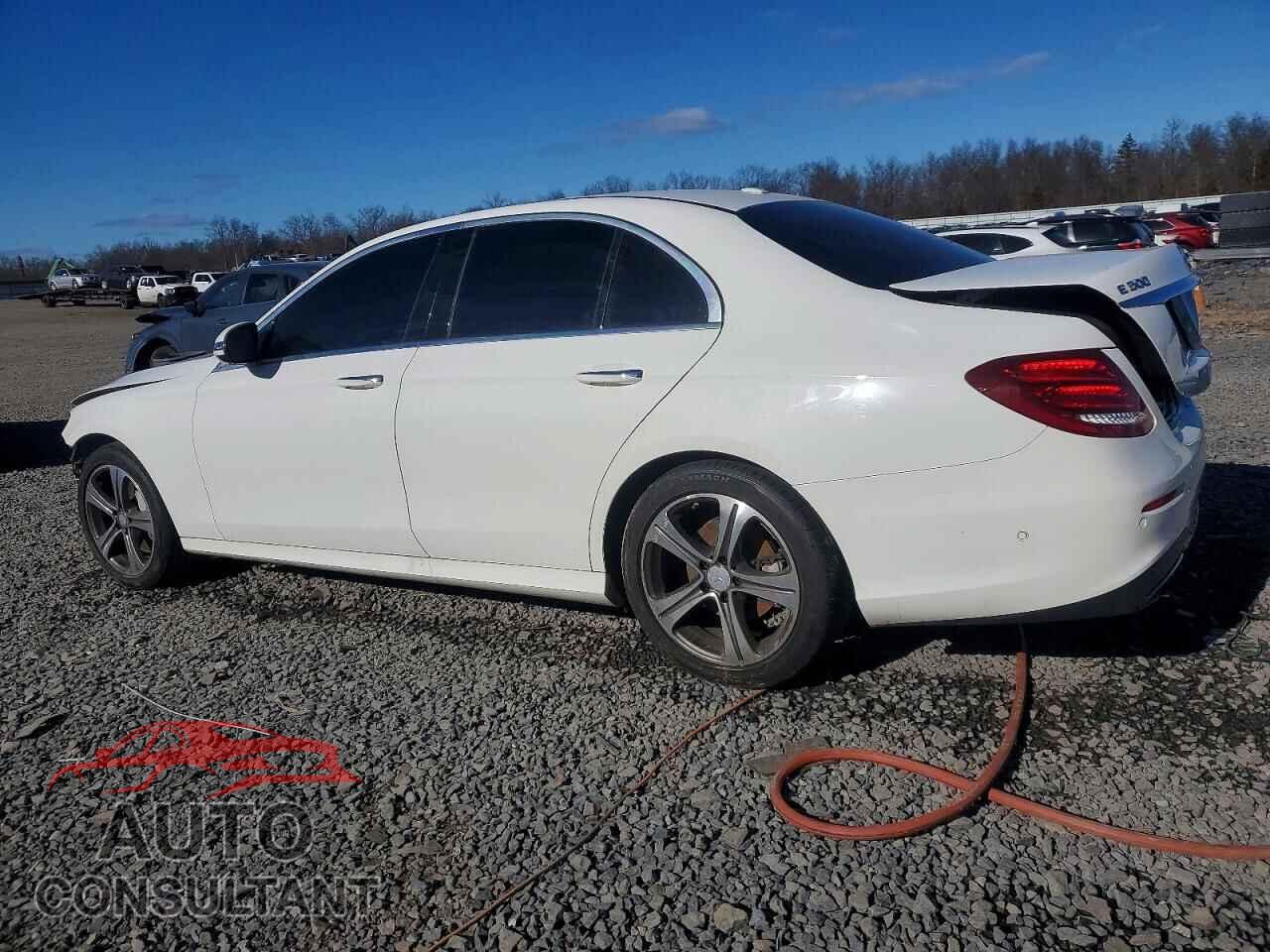 MERCEDES-BENZ E-CLASS 2017 - WDDZF4KB1HA190933