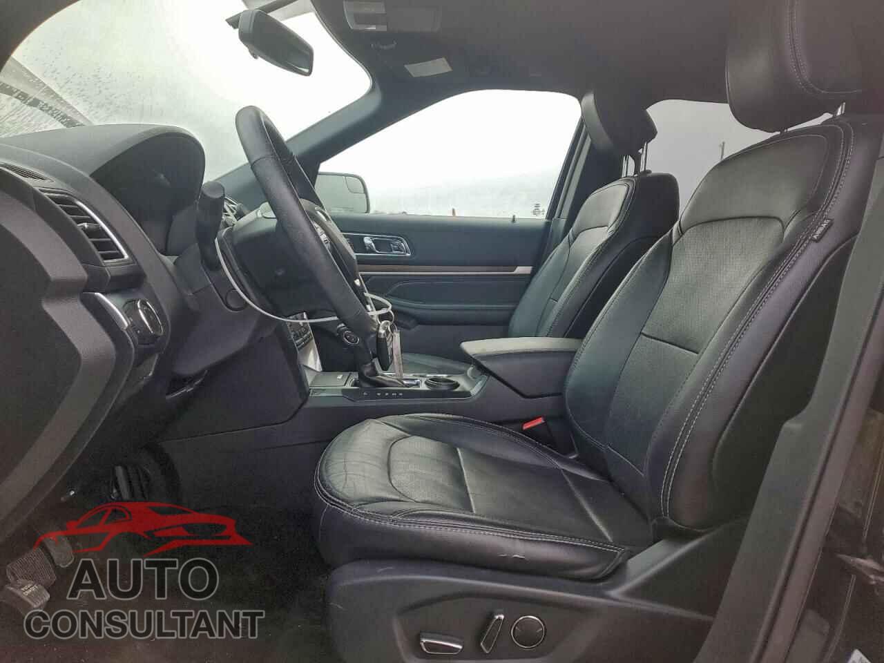 FORD EXPLORER 2018 - 1FM5K7F81JGB80549