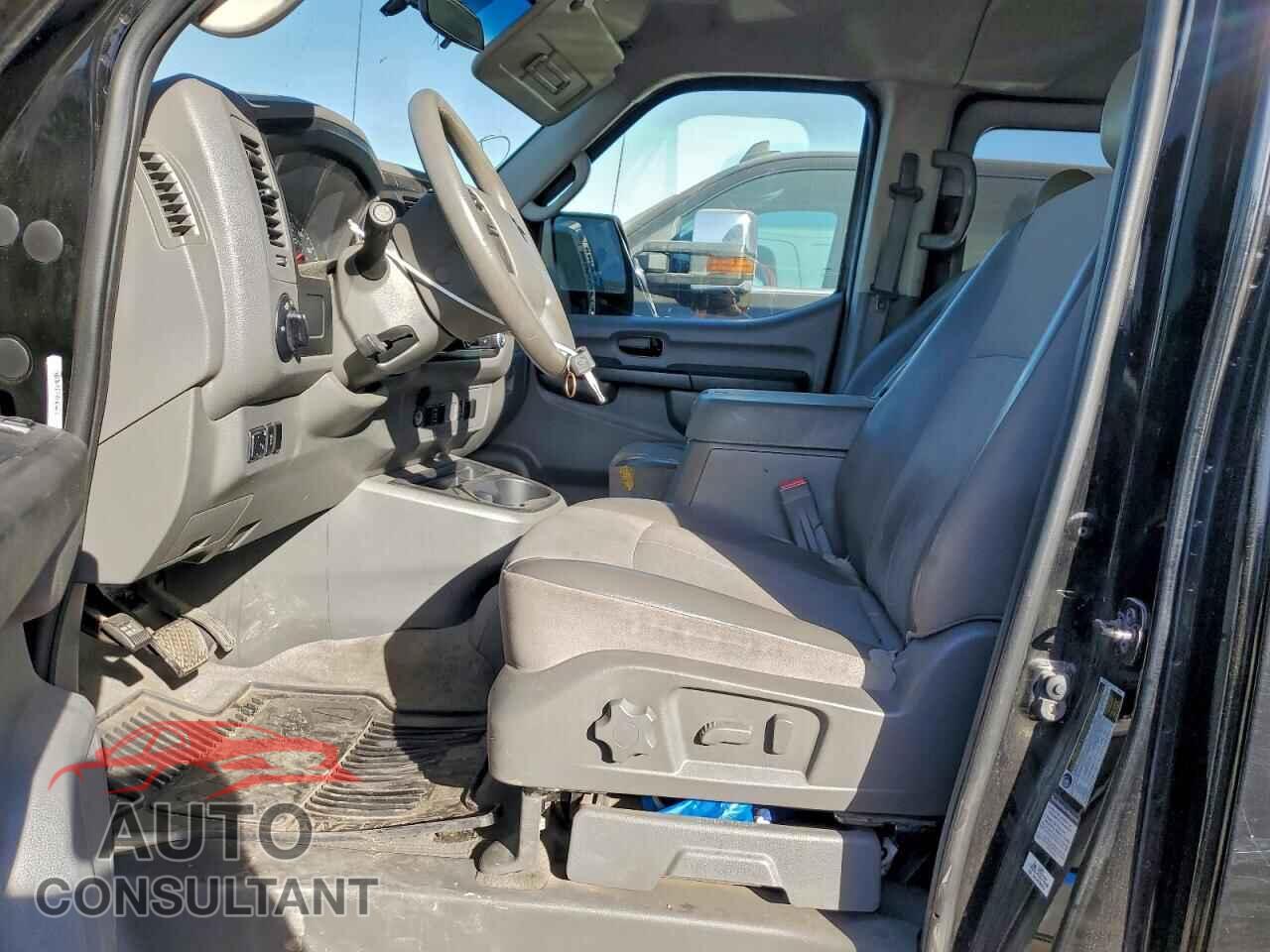 NISSAN NV 2013 - 5BZBF0AA1DN203096