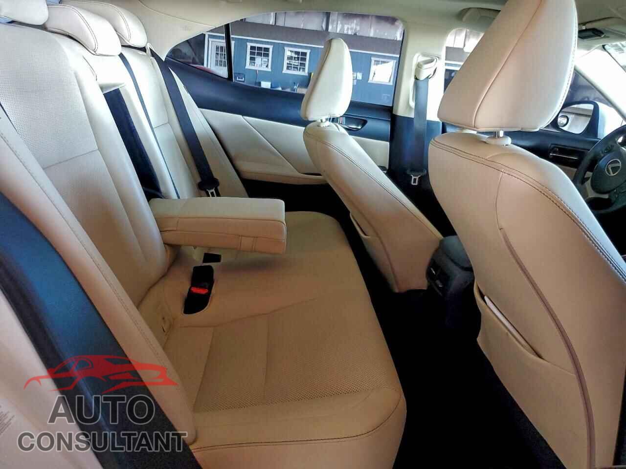 LEXUS IS 2014 - JTHBF1D22E5040405