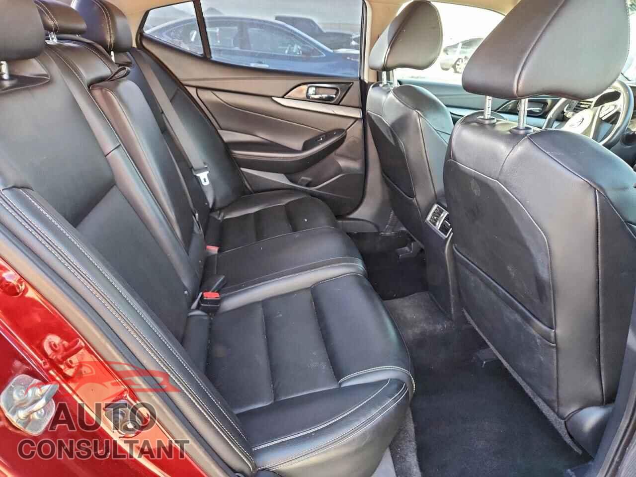 NISSAN MAXIMA 2017 - 1N4AA6AP8HC441648