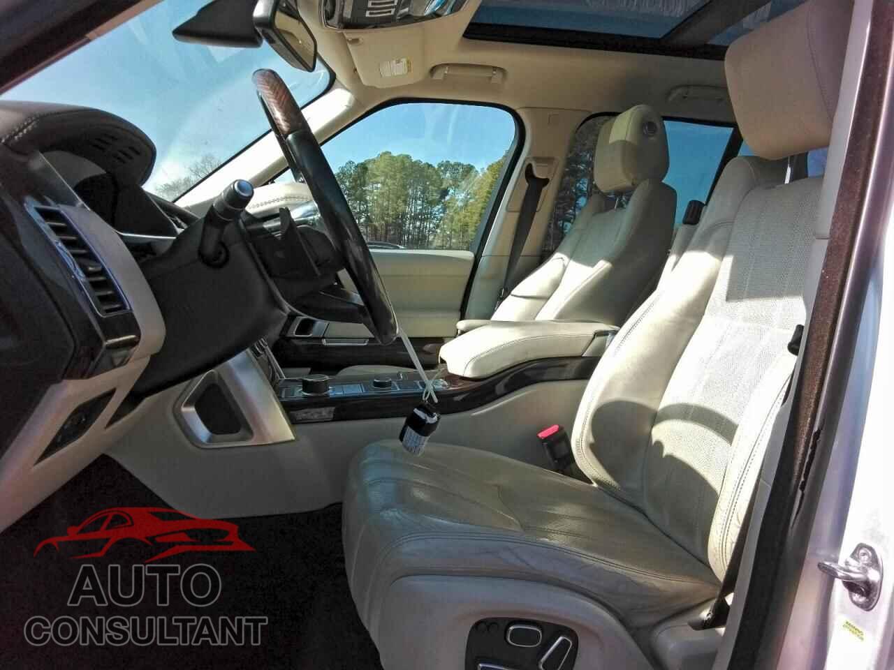 LAND ROVER RANGEROVER 2015 - SALGS2TF9FA240843