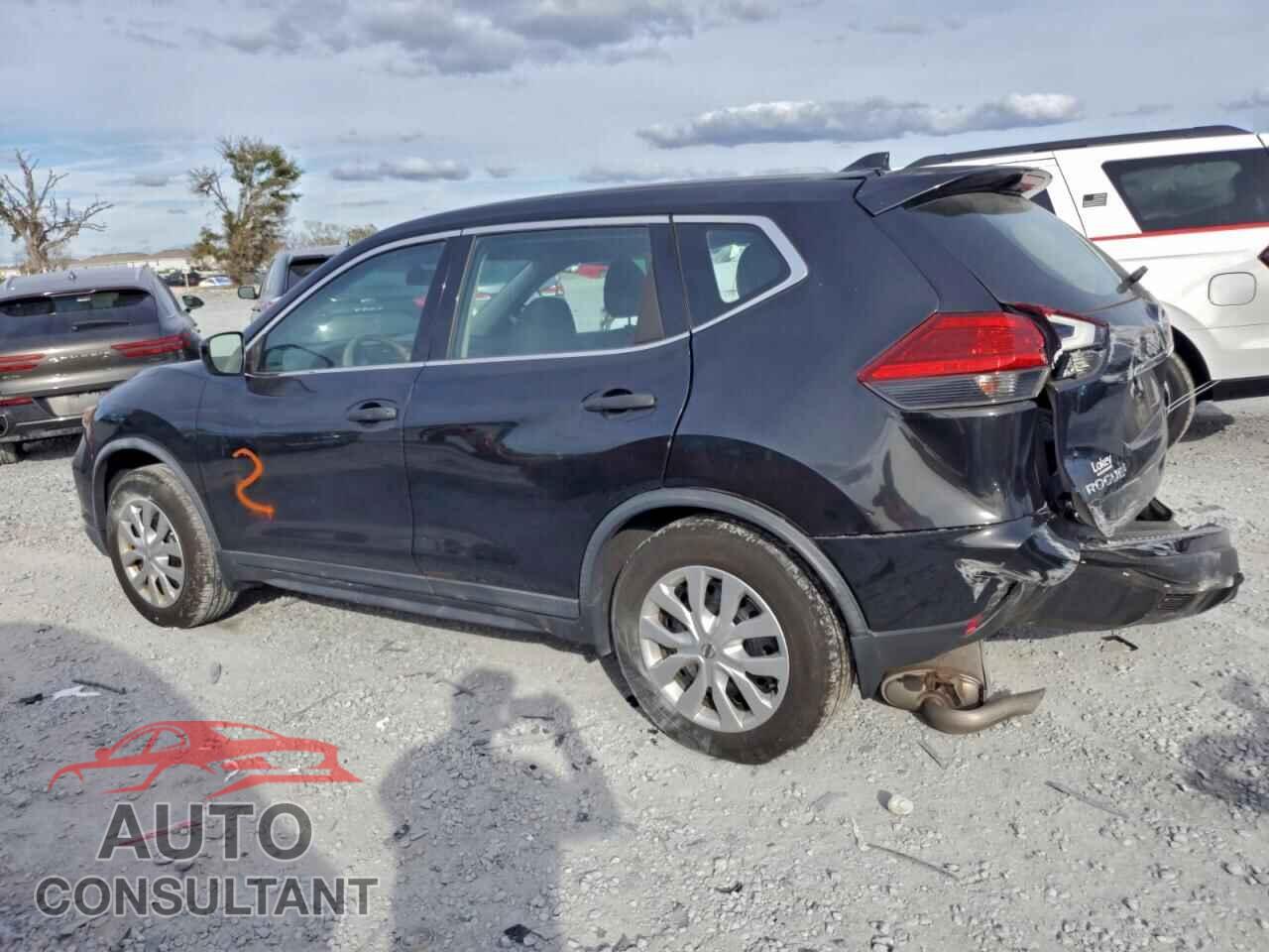 NISSAN ROGUE 2017 - KNMAT2MT5HP615271