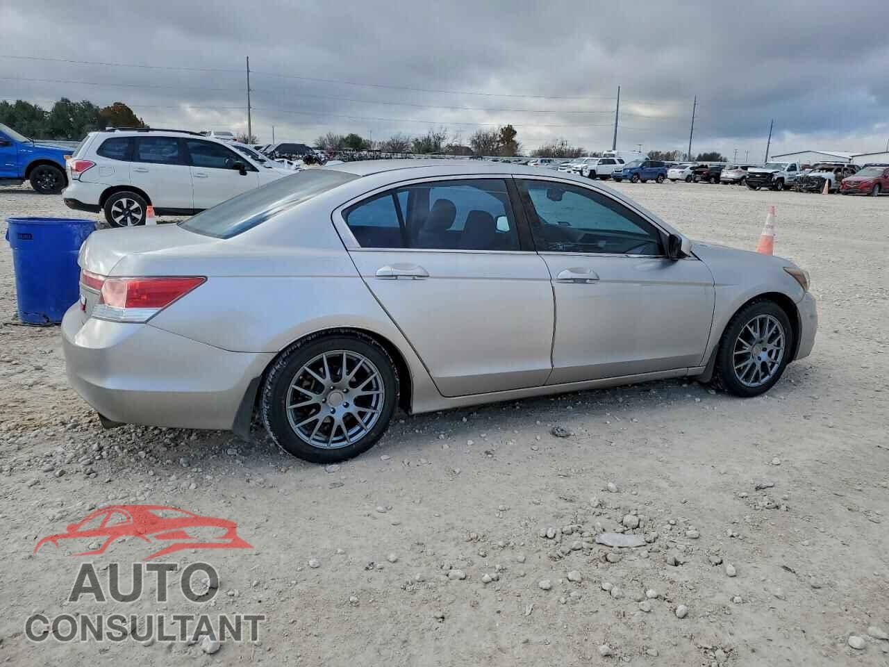 HONDA ACCORD 2011 - 1HGCP2F80BA100213