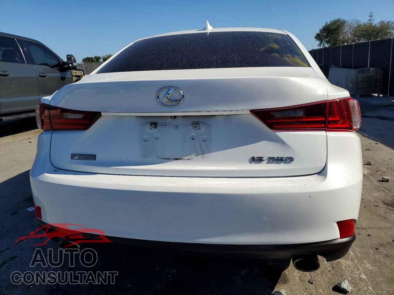 LEXUS IS 2015 - JTHBF1D20F5069077