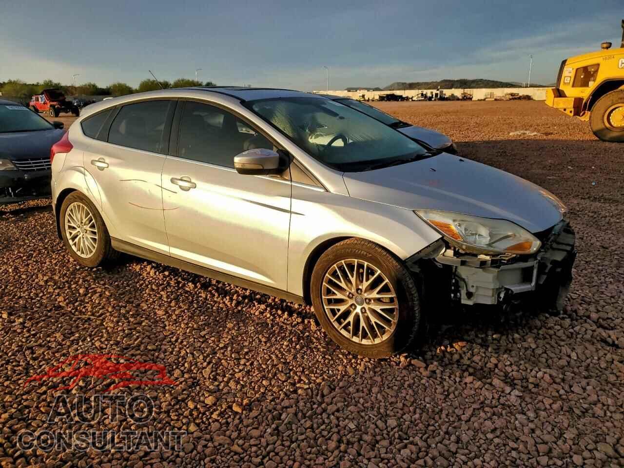 FORD FOCUS 2012 - 1FAHP3M23CL265581