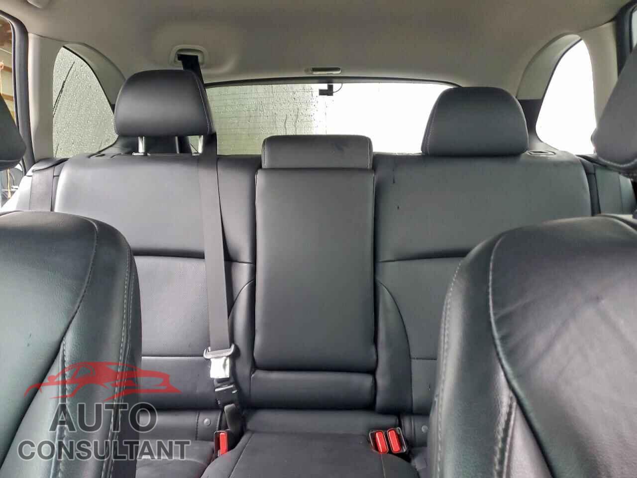 SUBARU OUTBACK 2015 - 4S4BSENC3F3274248