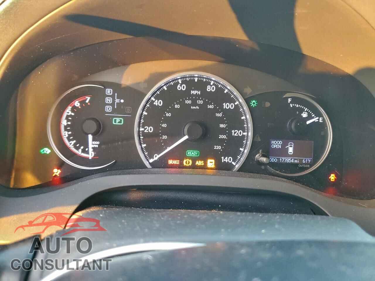 LEXUS CT 200 2011 - JTHKD5BH5B2019050