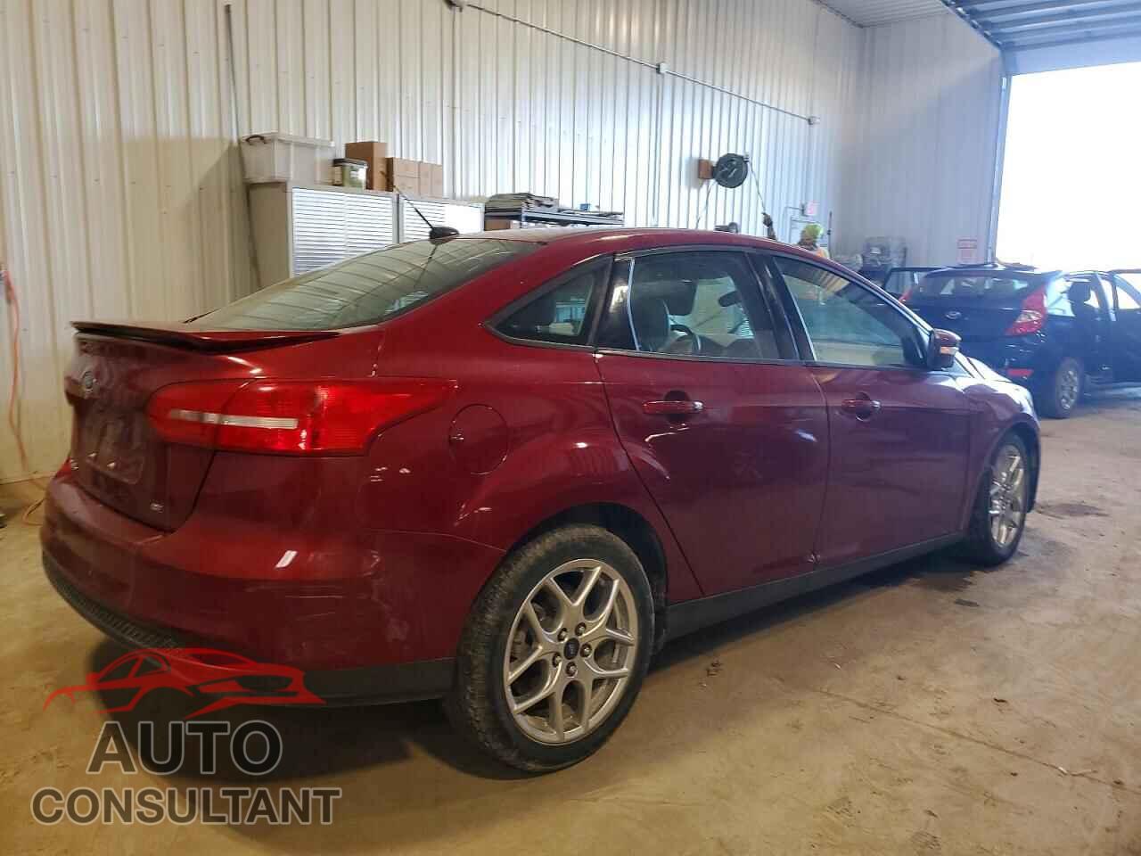 FORD FOCUS 2015 - 1FADP3F25FL326879