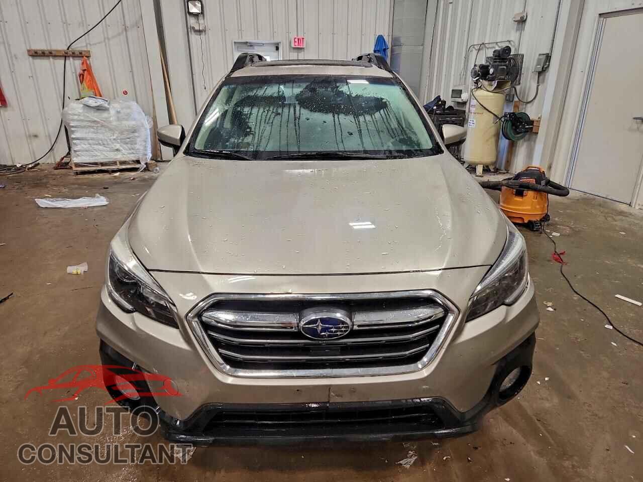 SUBARU OUTBACK 2018 - 4S4BSAKC6J3387956