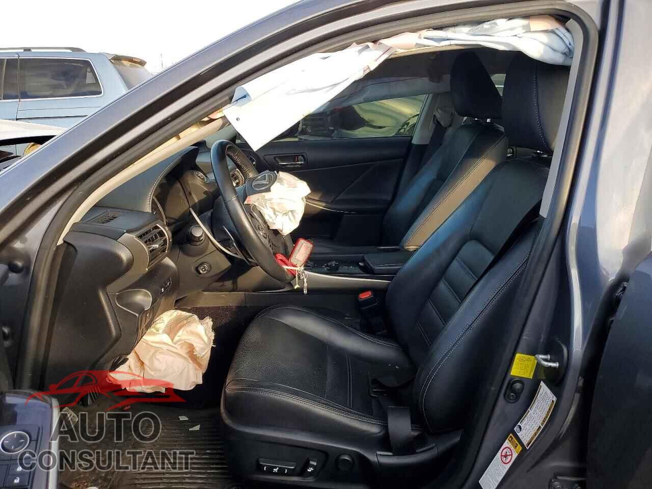 LEXUS IS 2014 - JTHCF1D24E5001576