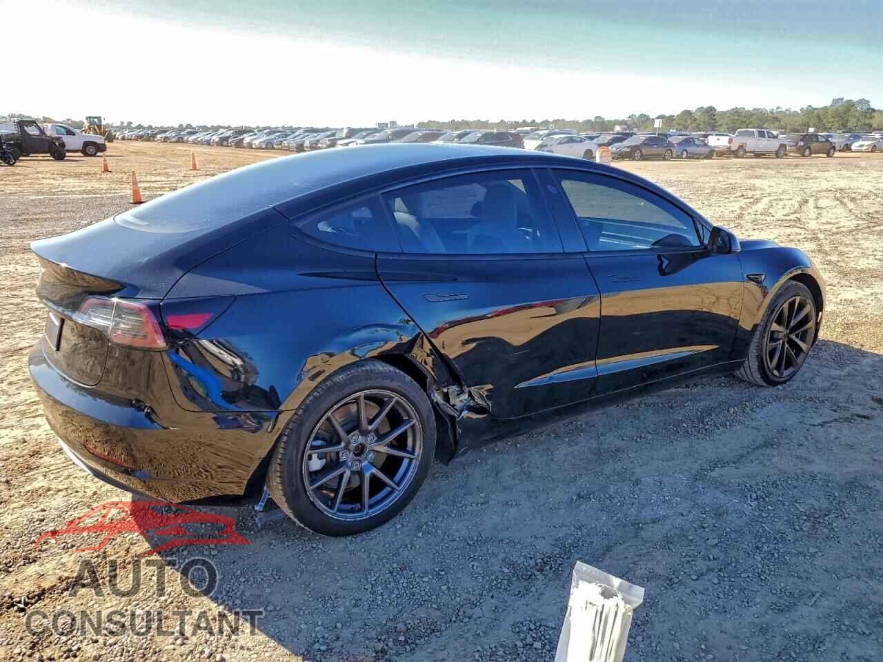 TESLA MODEL 3 2021 - 5YJ3E1EAXMF043712