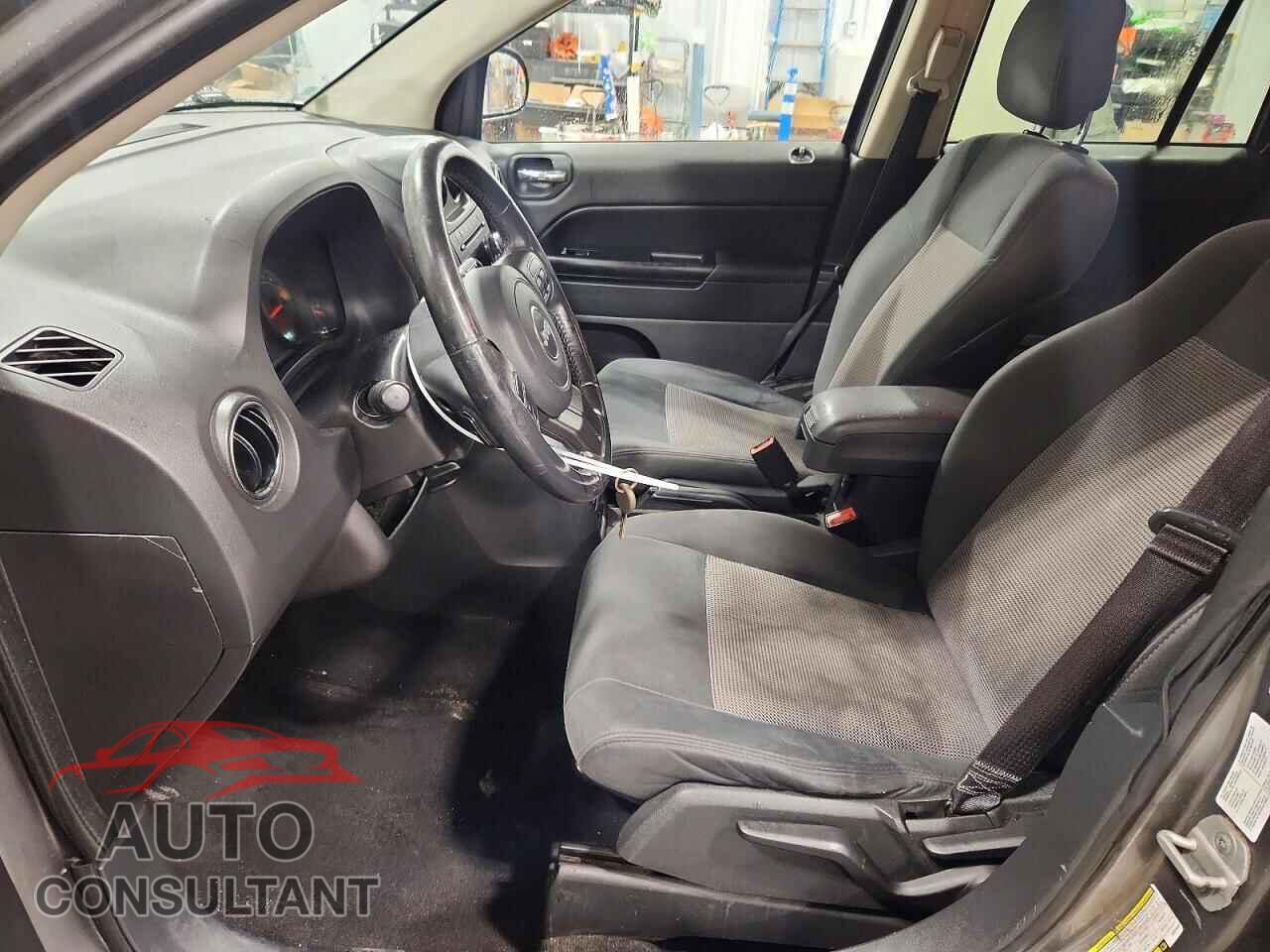 JEEP COMPASS 2011 - 1J4NF4FB3BD249497