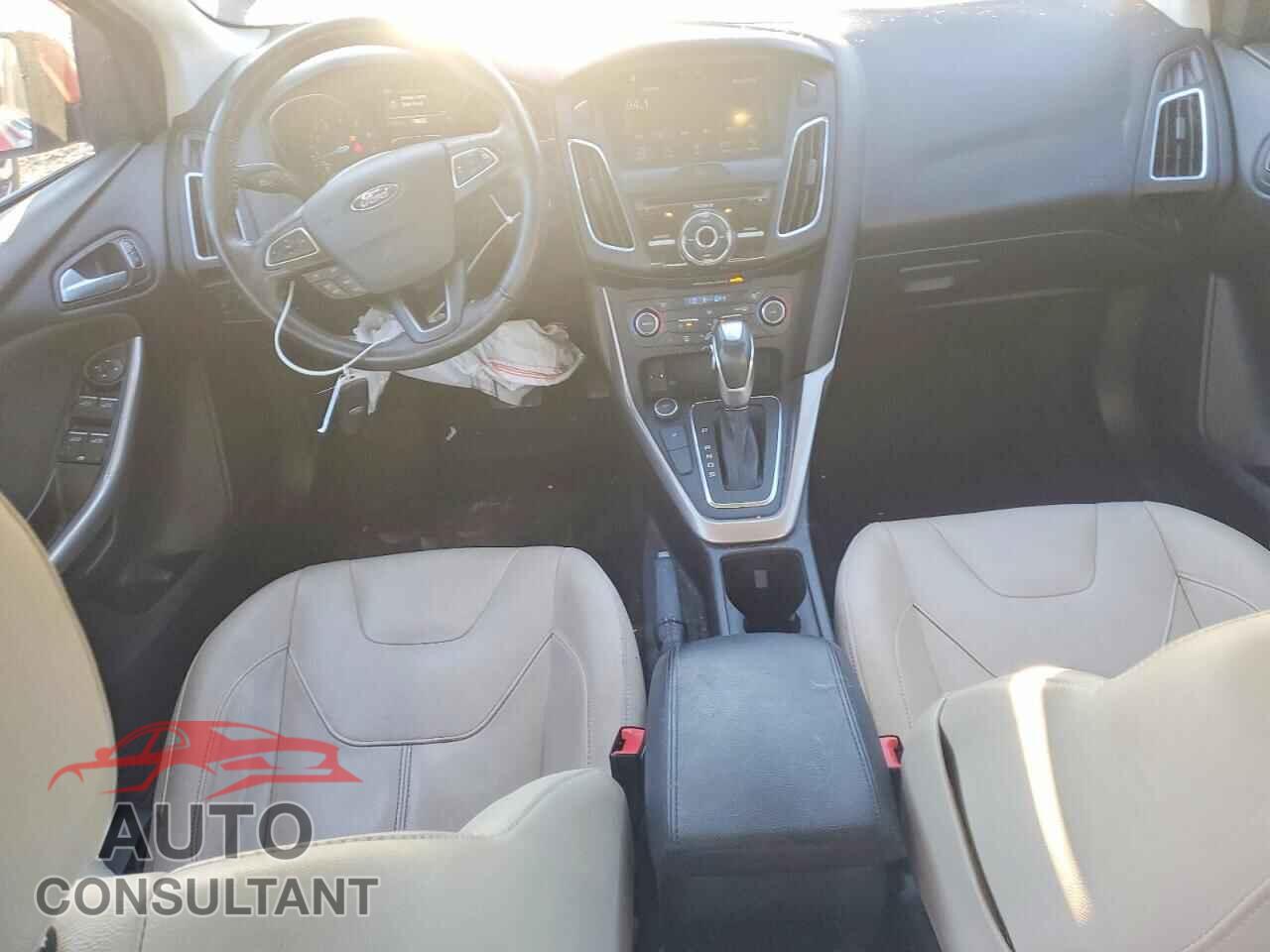 FORD FOCUS 2017 - 1FADP3J20HL268271