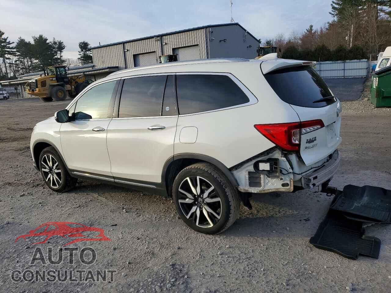 HONDA PILOT 2019 - 5FNYF6H69KB021320