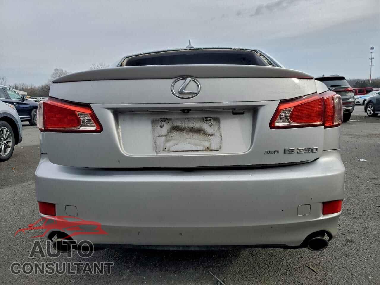 LEXUS IS 2011 - JTHCF5C23B5048375
