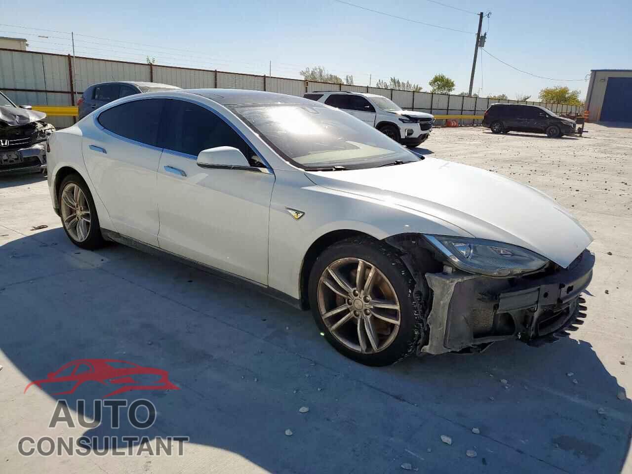 TESLA MODEL S 2014 - 5YJSA1S13EFP66086